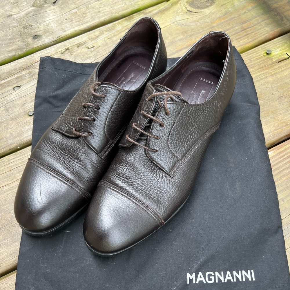 Dark brown oxfords, Zegna size 7 mens US. Barely worn.